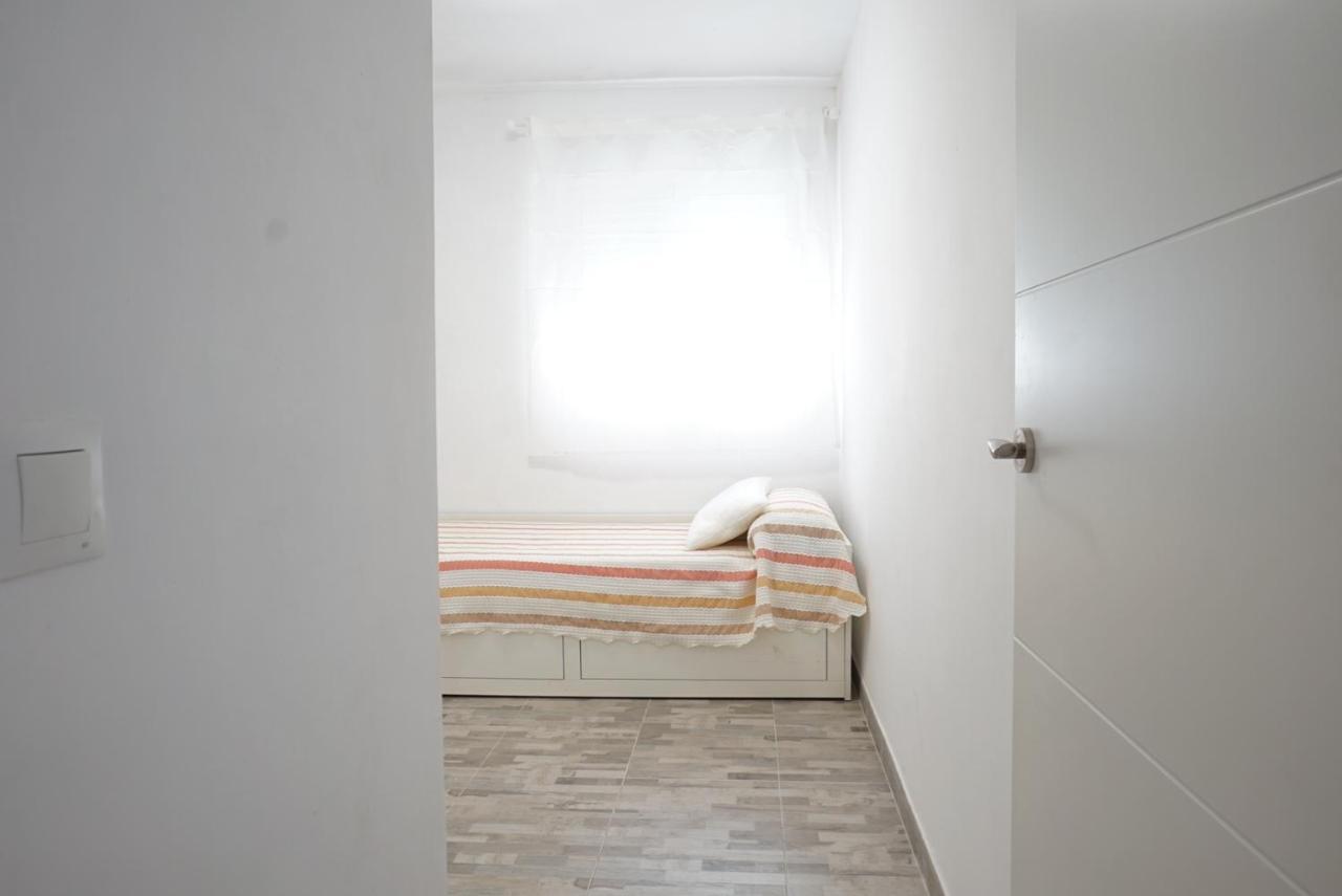 Centrico Y Amplio En Malaga Apartment Luaran gambar