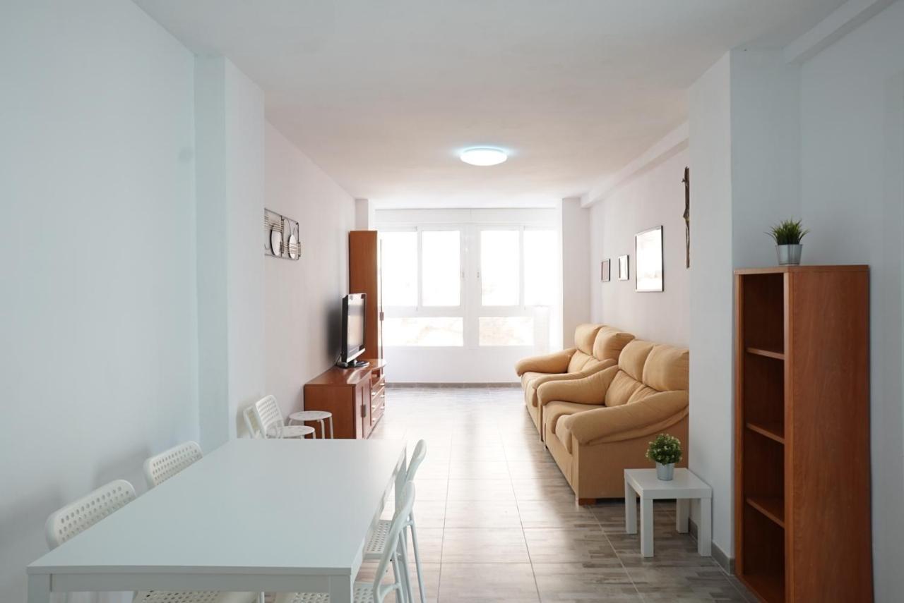 Centrico Y Amplio En Malaga Apartment Luaran gambar
